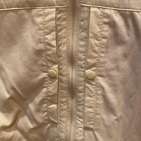 Mountain Hardware Jacket - Picture 3 of 5